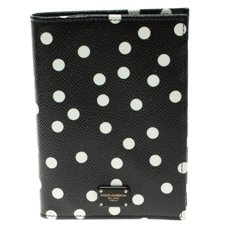 مملوكة مسبقًا Dolce and Gabbana Black Polka Dot Leather Passport Holder 