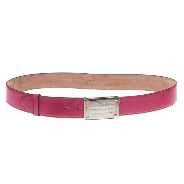 مملوكة مسبقًا Dolce and Gabbana Pink Patent Logo Plaque Belt 90CM