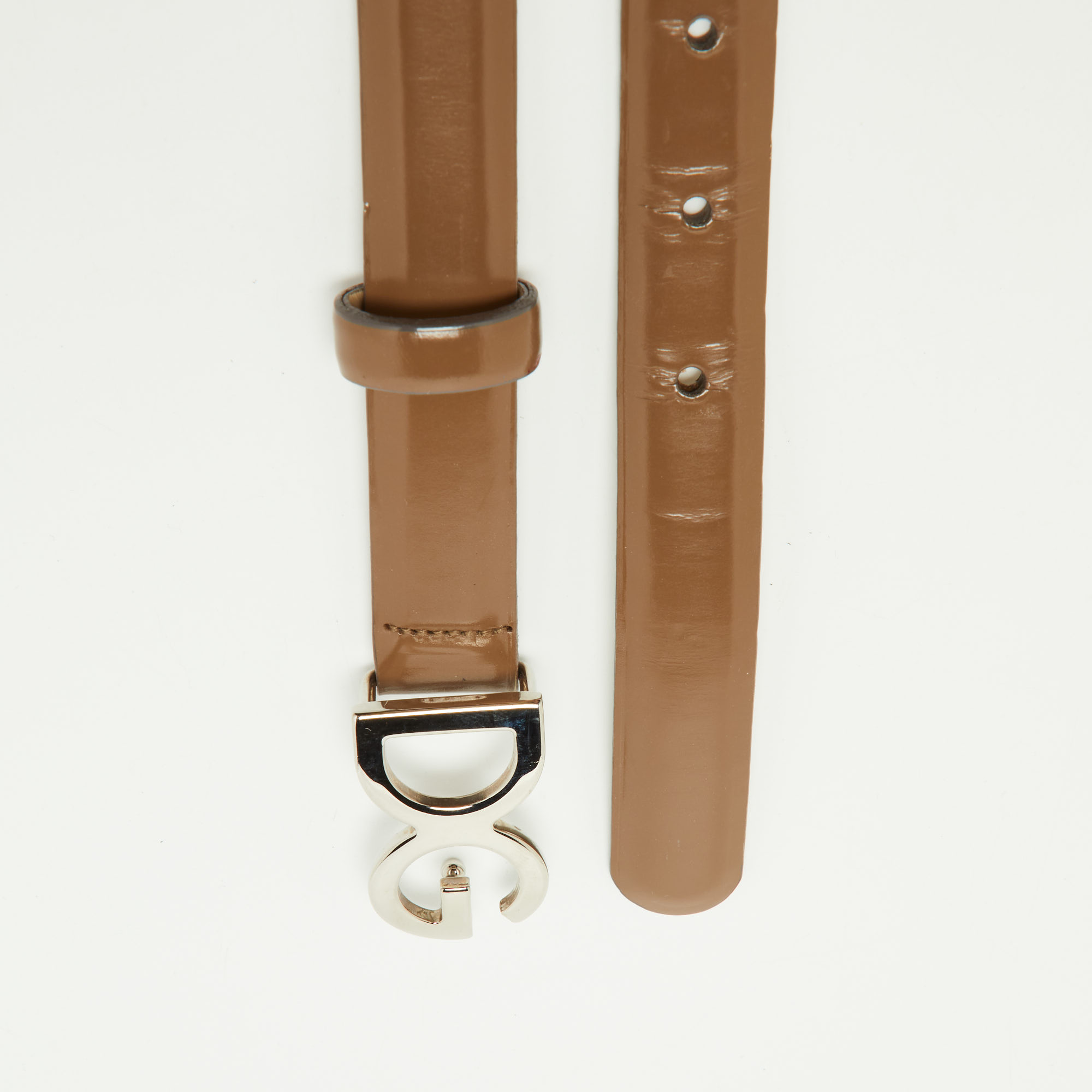 

Dolce & Gabbana Beige Patent Leather DG Logo Slim Belt