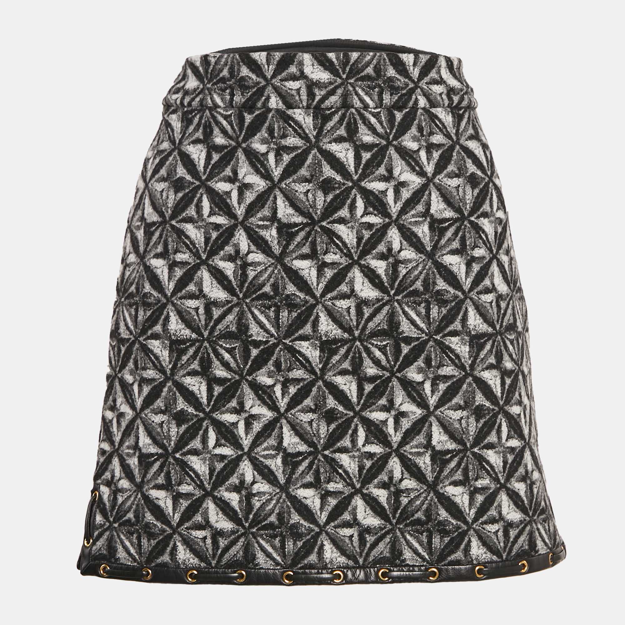 

Louis Vuitton Black Printed Wool Mini Skirt XS