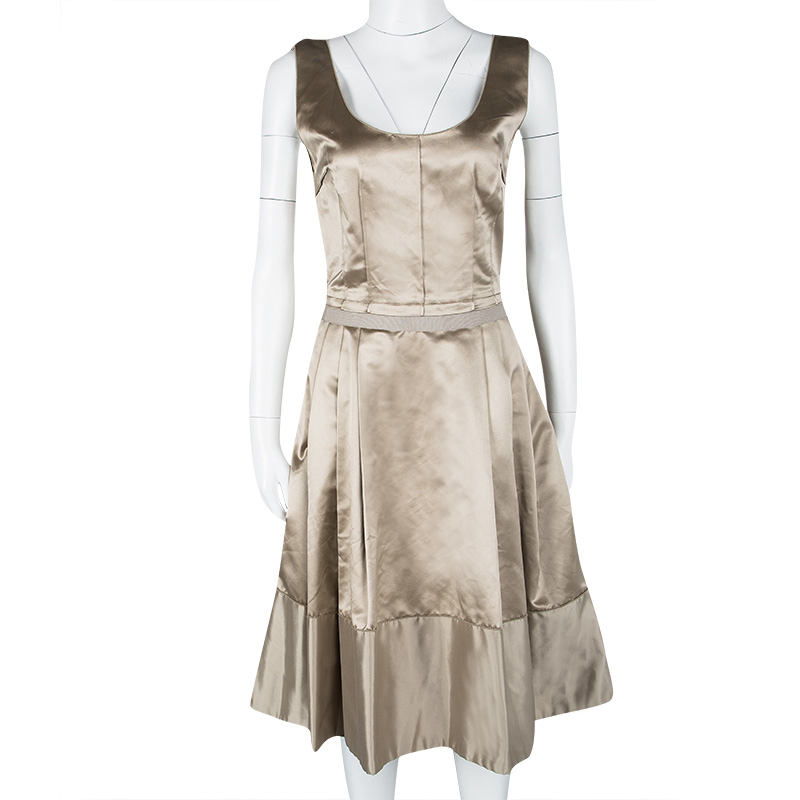 

Dolce and Gabbana Beige Satin Pleated Sleeveless Dress
