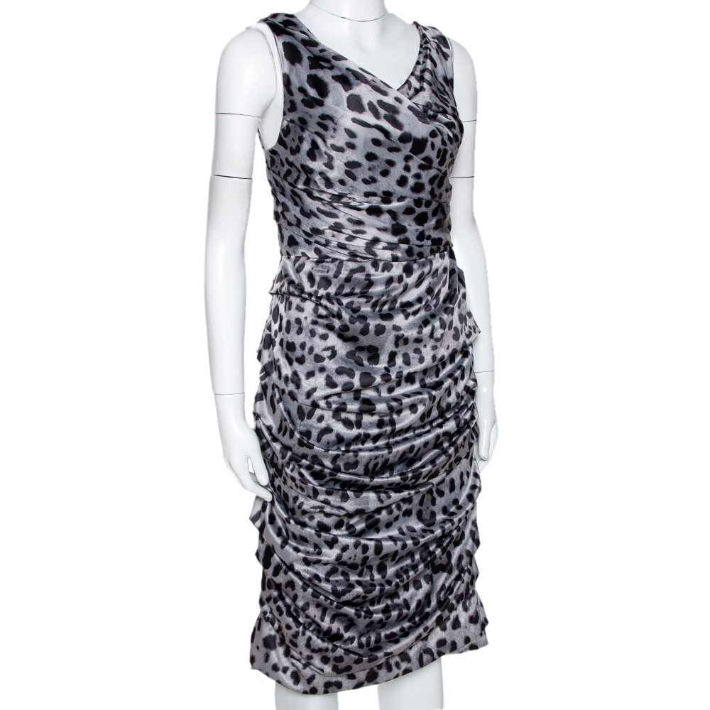 Dolce gabbana grey. Dolce Gabbana Grey Dress. Платье серое с Энимал принтом