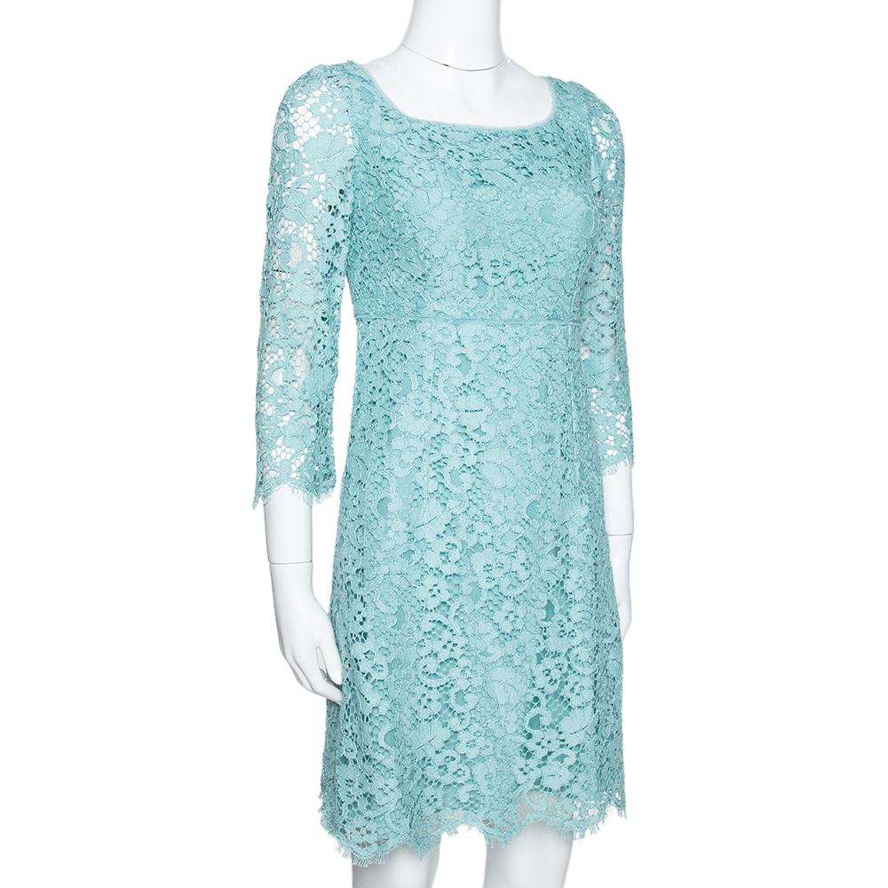 

Dolce & Gabbana Mint Green Lace Scalloped Hem Sheath Dress