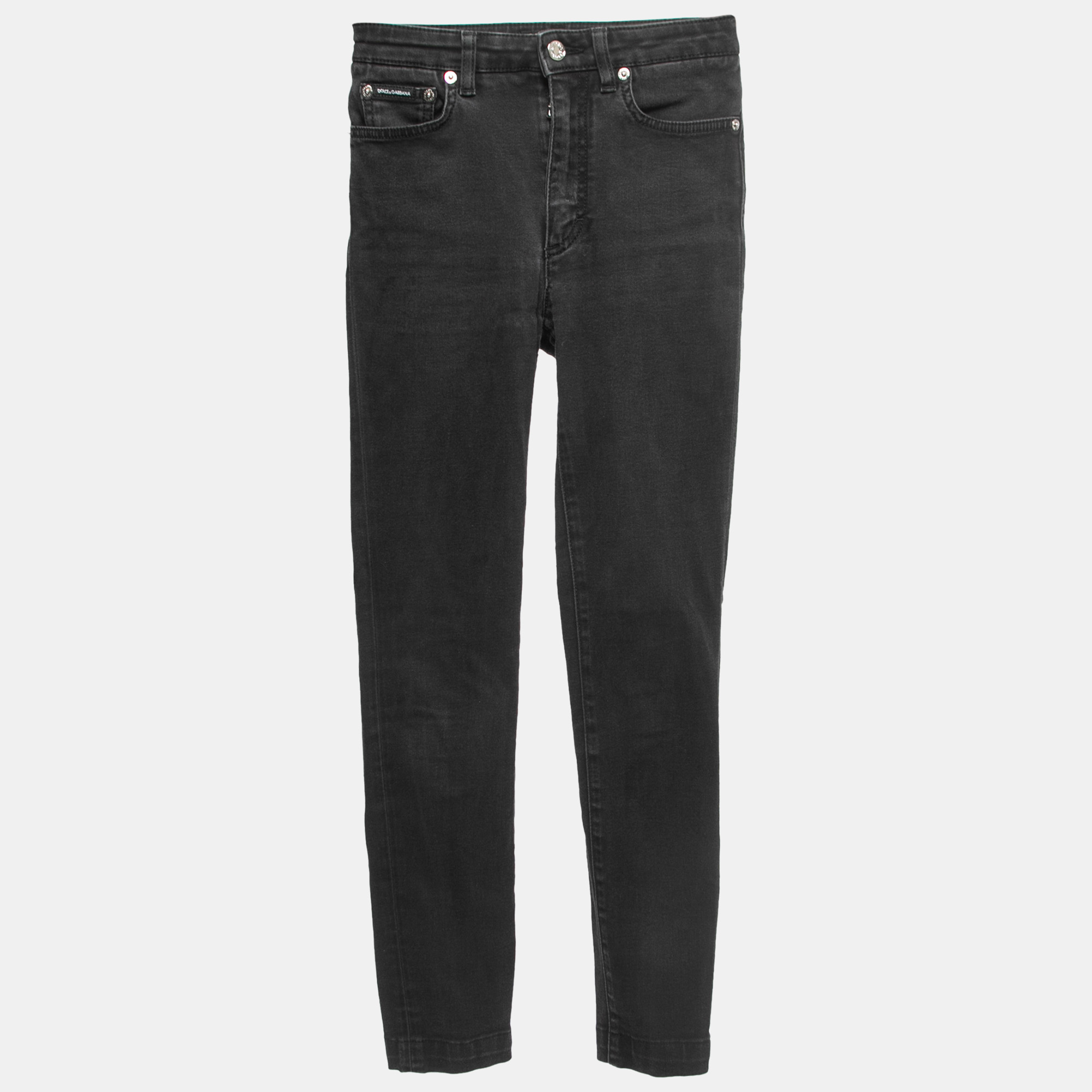 Impeccably tailored jeans are a staple in a well curated wardrobe. These designer jeans are finely sewn to give you the desired look and all day comfort.