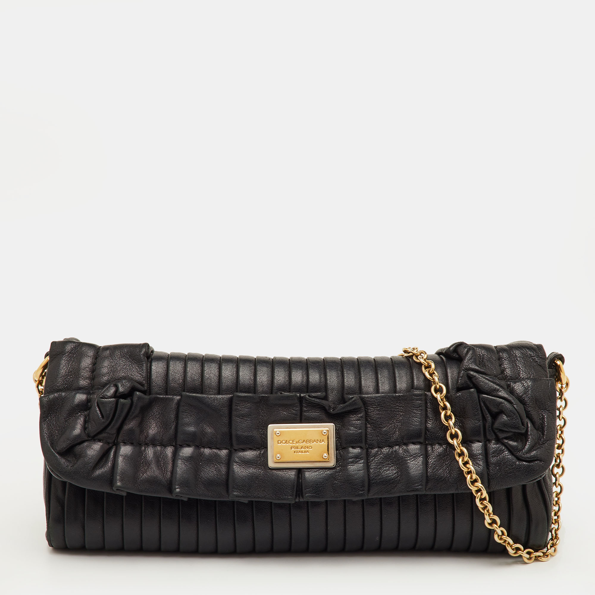 Pre-owned Dolce & Gabbana Black Pleated Leather Chain Clutch