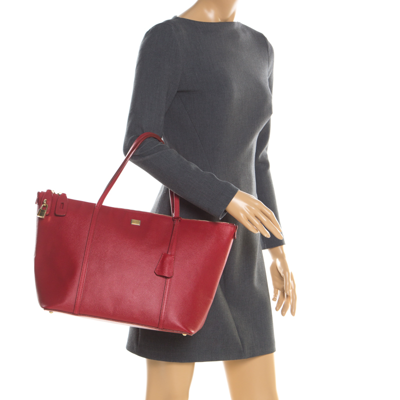 

Dolce and Gabbana Red Leather Miss Escape Tote