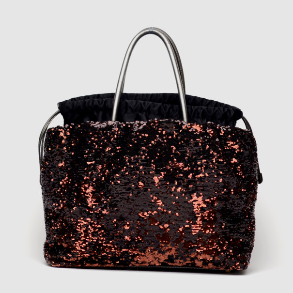 مملوكة مسبقًا Dolce and Gabbana Bronze and Black Sequin Drawstring Tote
