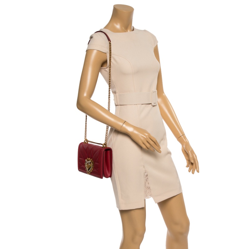 

Dolce & Gabbana Red Leather Devotion Chain Shoulder Bag
