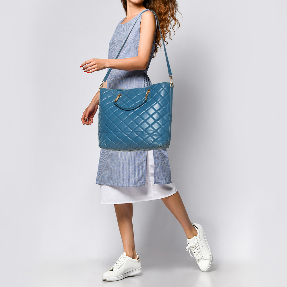 

Dolce & Gabbana Blue Quilted Leather Shopper Tote