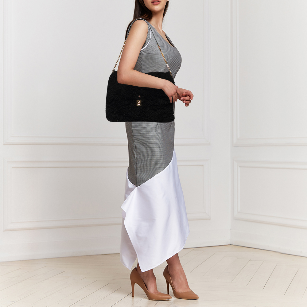 

Dolce & Gabbana Black Wool Chain Flap Shoulder Bag