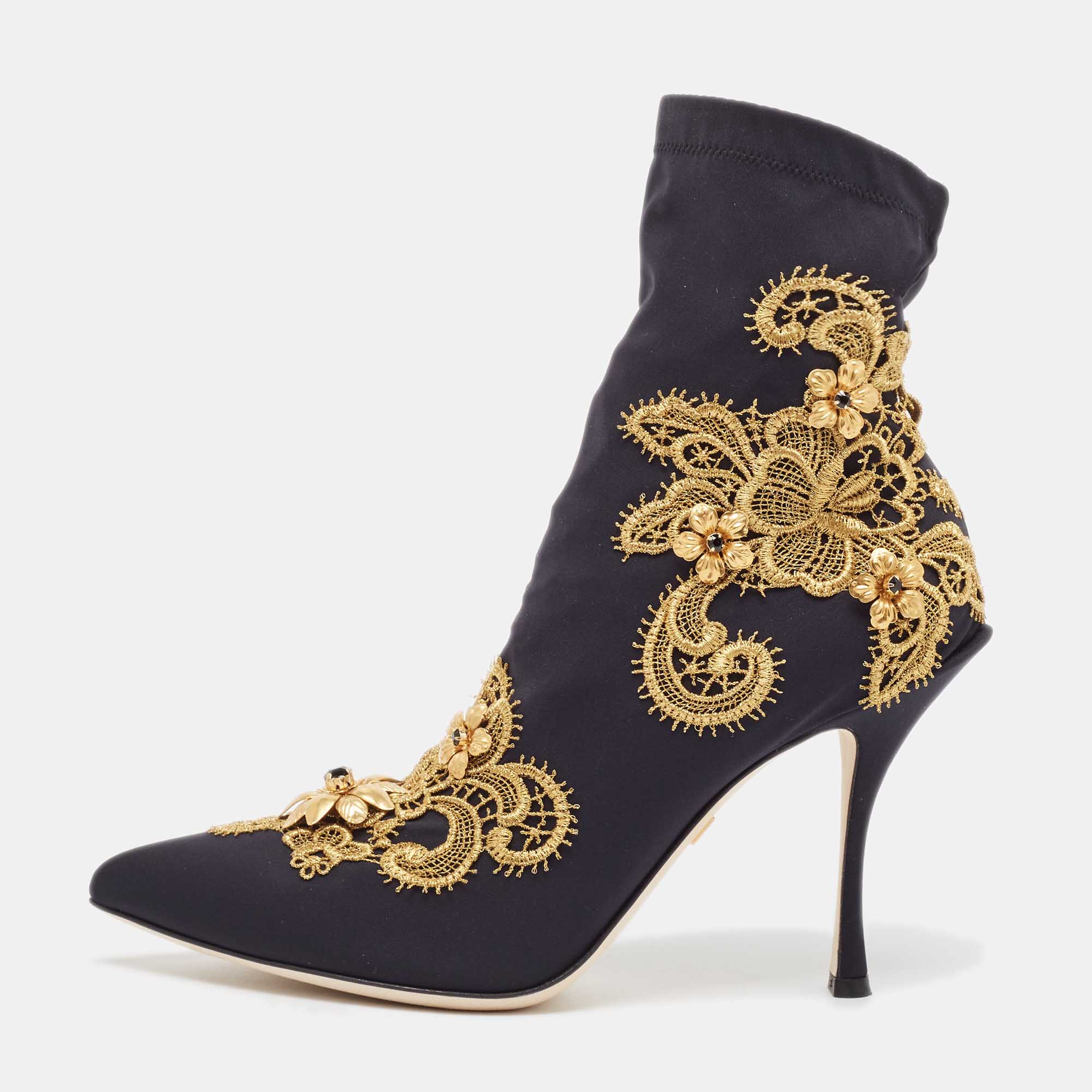 

Dolce & Gabbana Black/Gold Baroque Embroidered Fabric Lori Ankle Boots Size