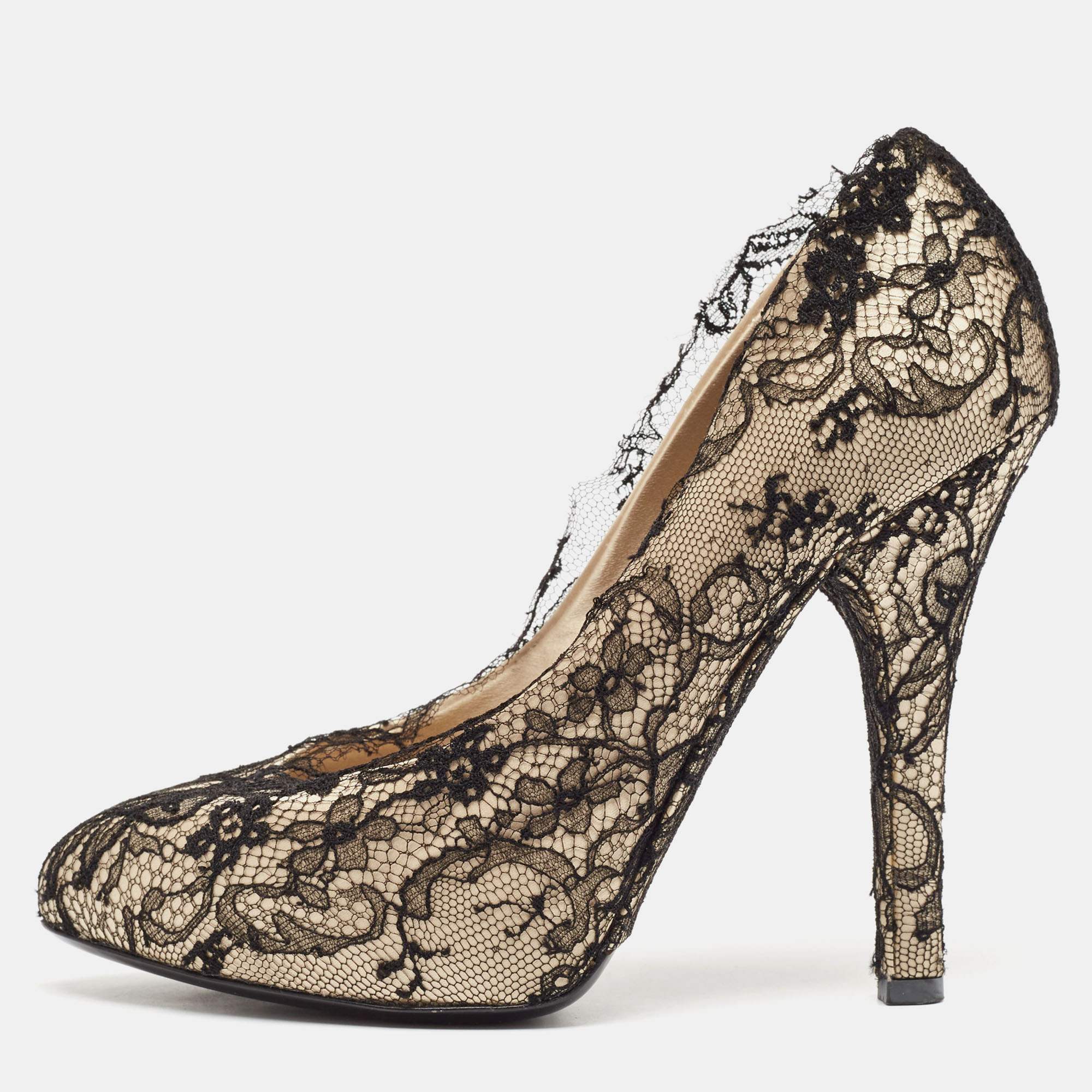 

Dolce & Gabbana Cream Satin And Black Lace Platform Pumps Size