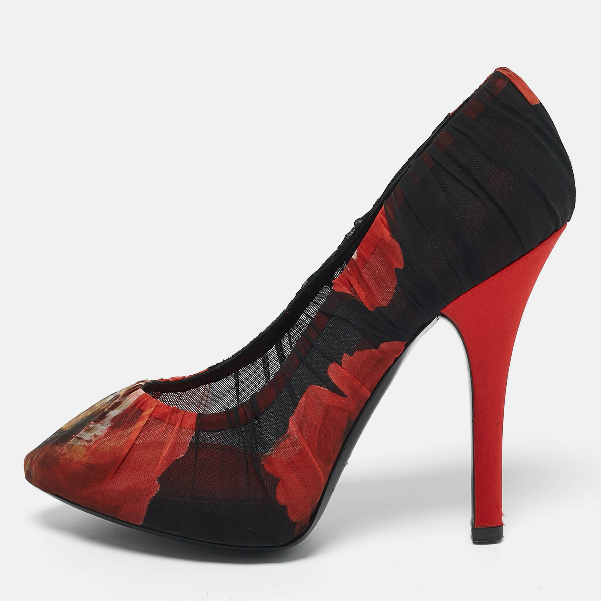

Dolce & Gabbana Red Floral Pleated Fabric Pumps Size