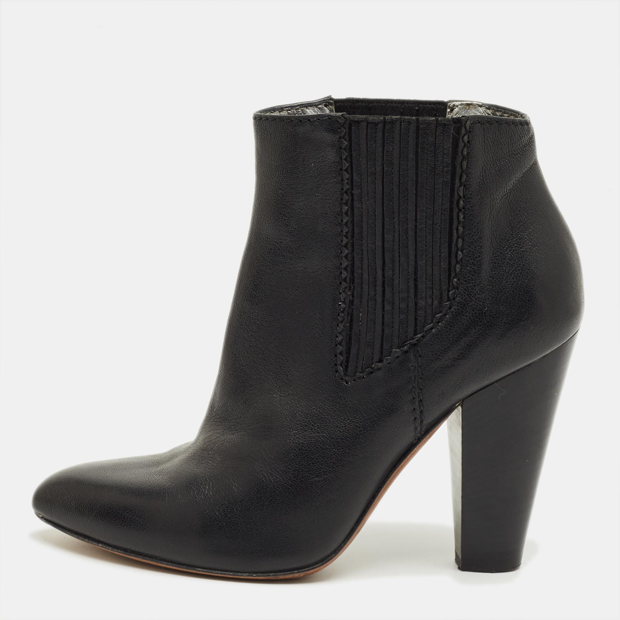 Pre-owned Dolce & Gabbana Black Leather Ankle Boots Size 37