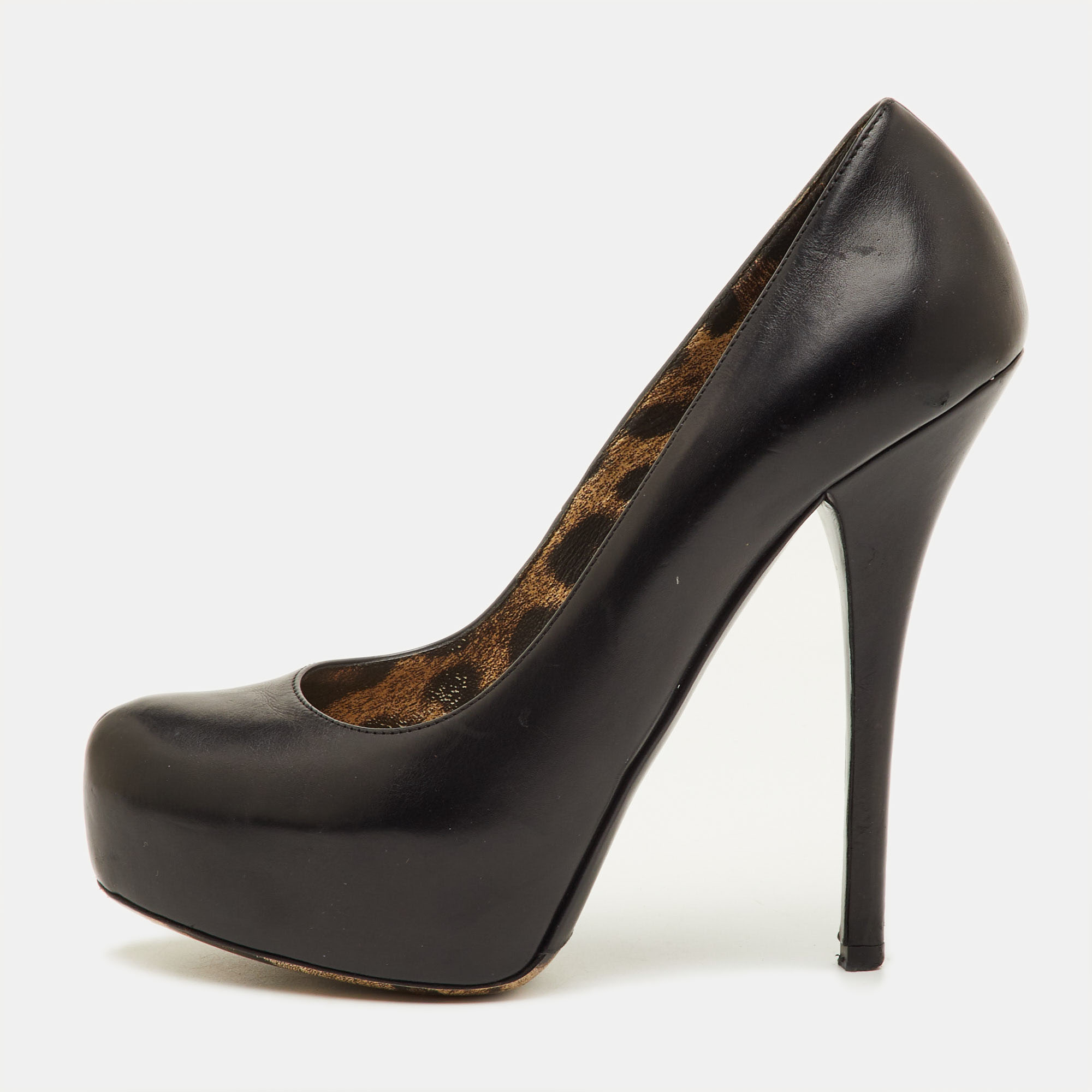 

Dolce & Gabbana Size  Black Leather Platform Pumps