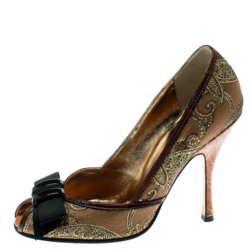 

Dolce and Gabbana Gold Lace With Leather Bow Peep Toe Pumps Size