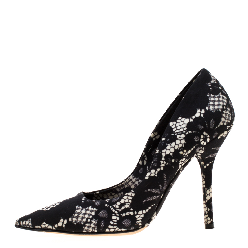 

Dolce And Gabbana Monochrome Printed Fabric Pointed Toe Pumps Size, Black