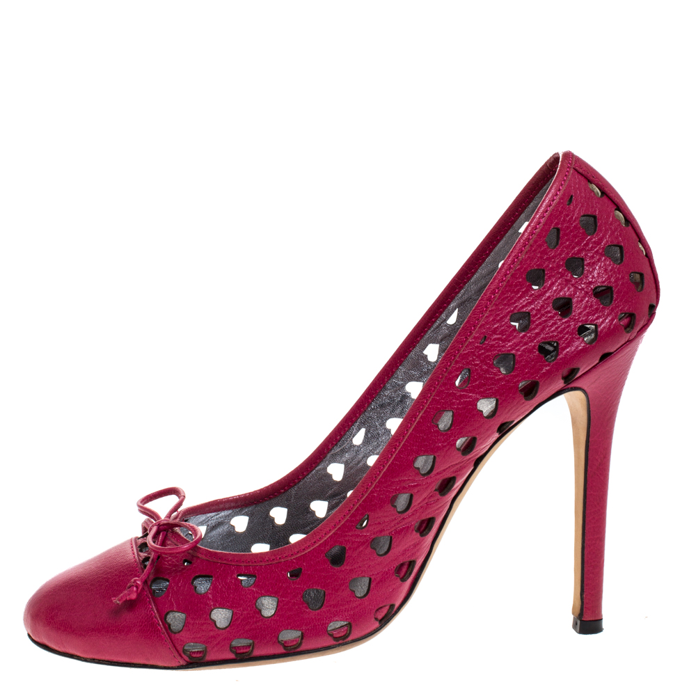 

D&G Pink Heart Cut Out Leather Bow Pumps Size