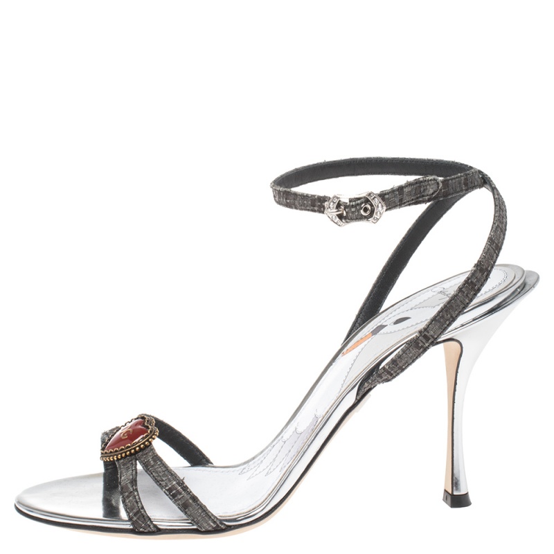 

Dolce & Gabbana Grey Straw Heart Sandals Size