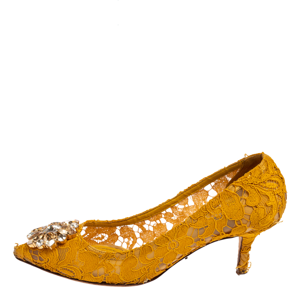 

Dolce & Gabbana Yellow Lace Crystal Embellished Pumps Size