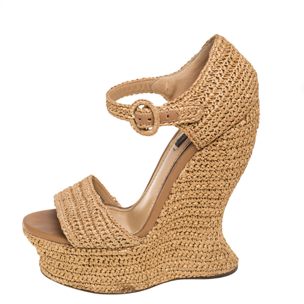 

Dolce & Gabbana Tan Raffia Platform Sandals Size