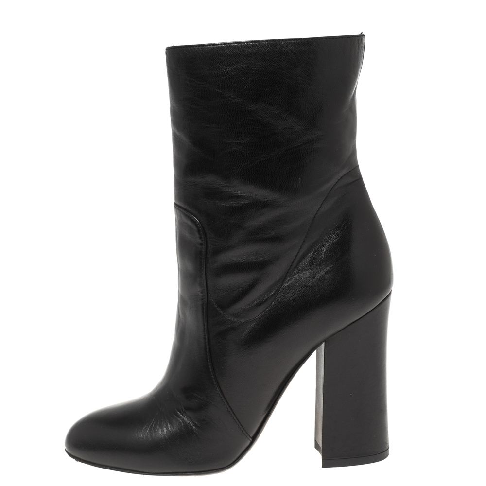 

Dolce & Gabbana Black Leather Block Heel Ankle Boots Size