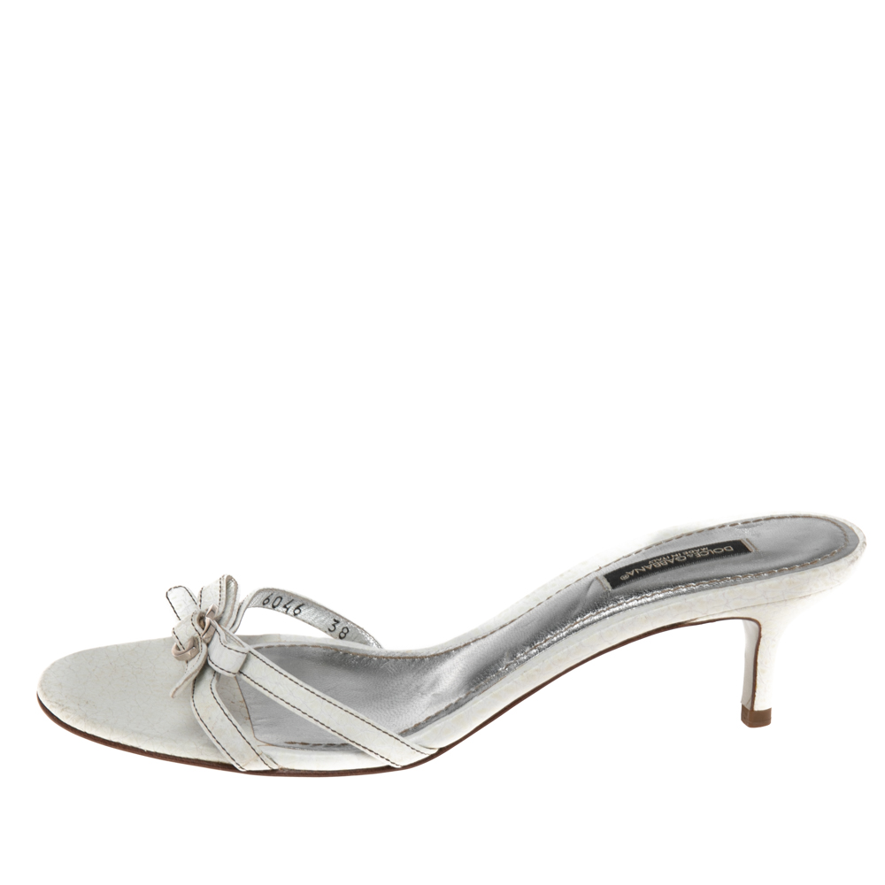 

Dolce & Gabbana White Leather DG Buckle Slide Sandals Size