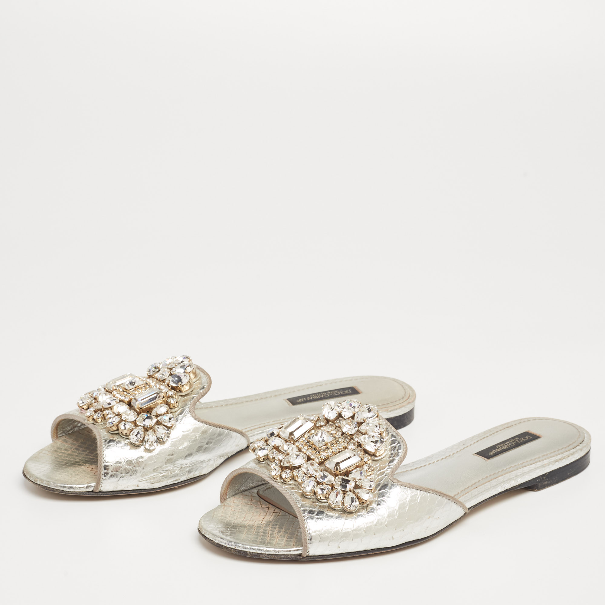 

Dolce & Gabbana Silver Crystal Embellished Snakeskin Embossed Leather Bianca Flat Sandals Size