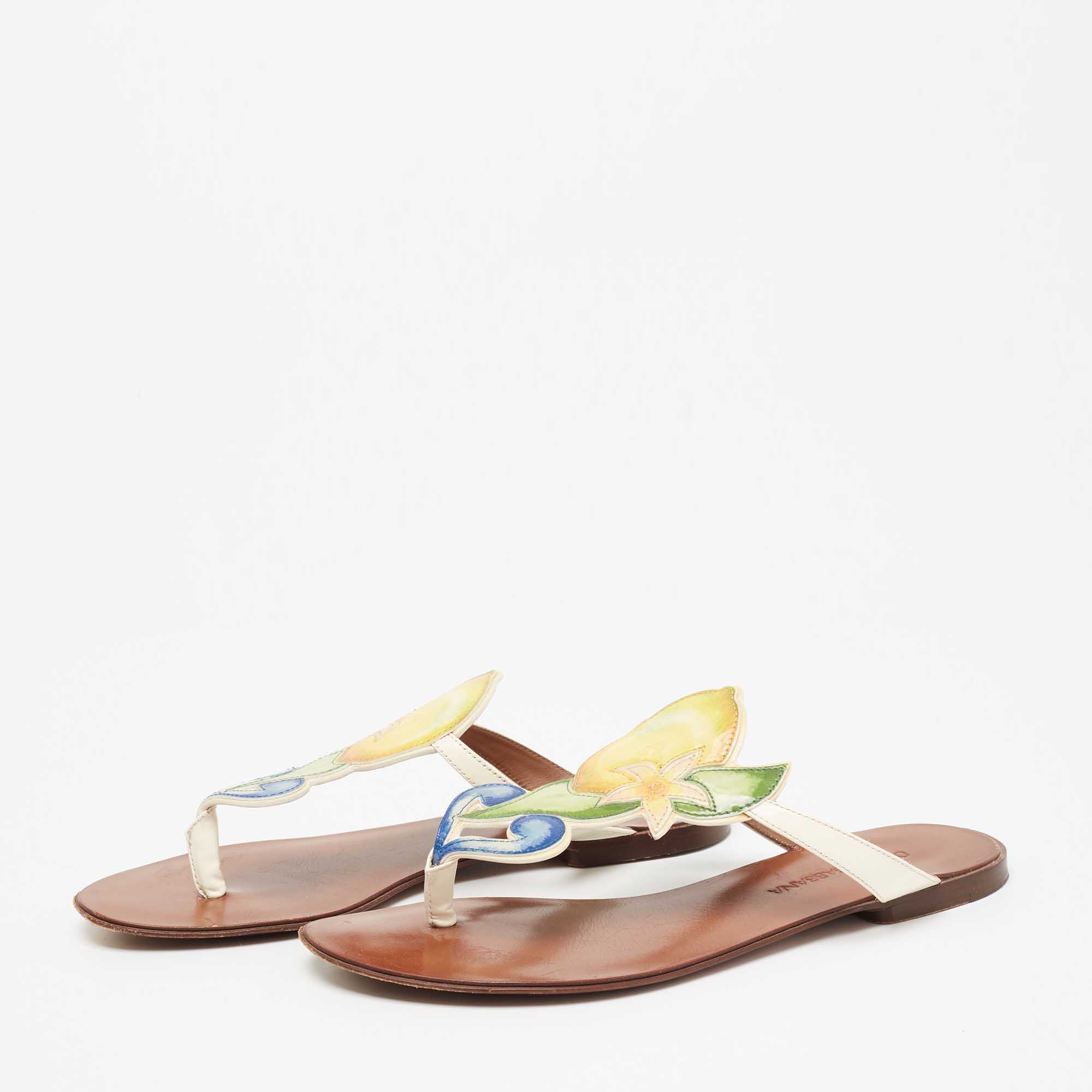 

Dolce & Gabbana Multicolor Leather Flower Flat Sandals Size