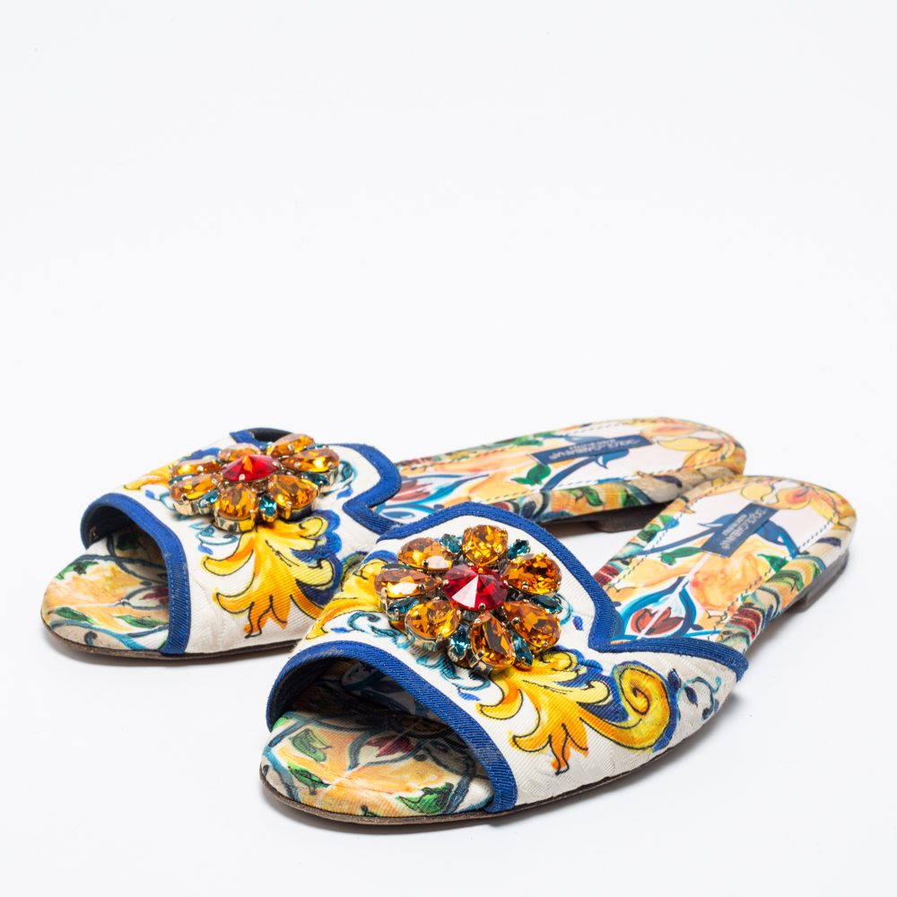 

Dolce & Gabbana Multicolor Floral Brocade Fabric Embellished Flat Sandals Size