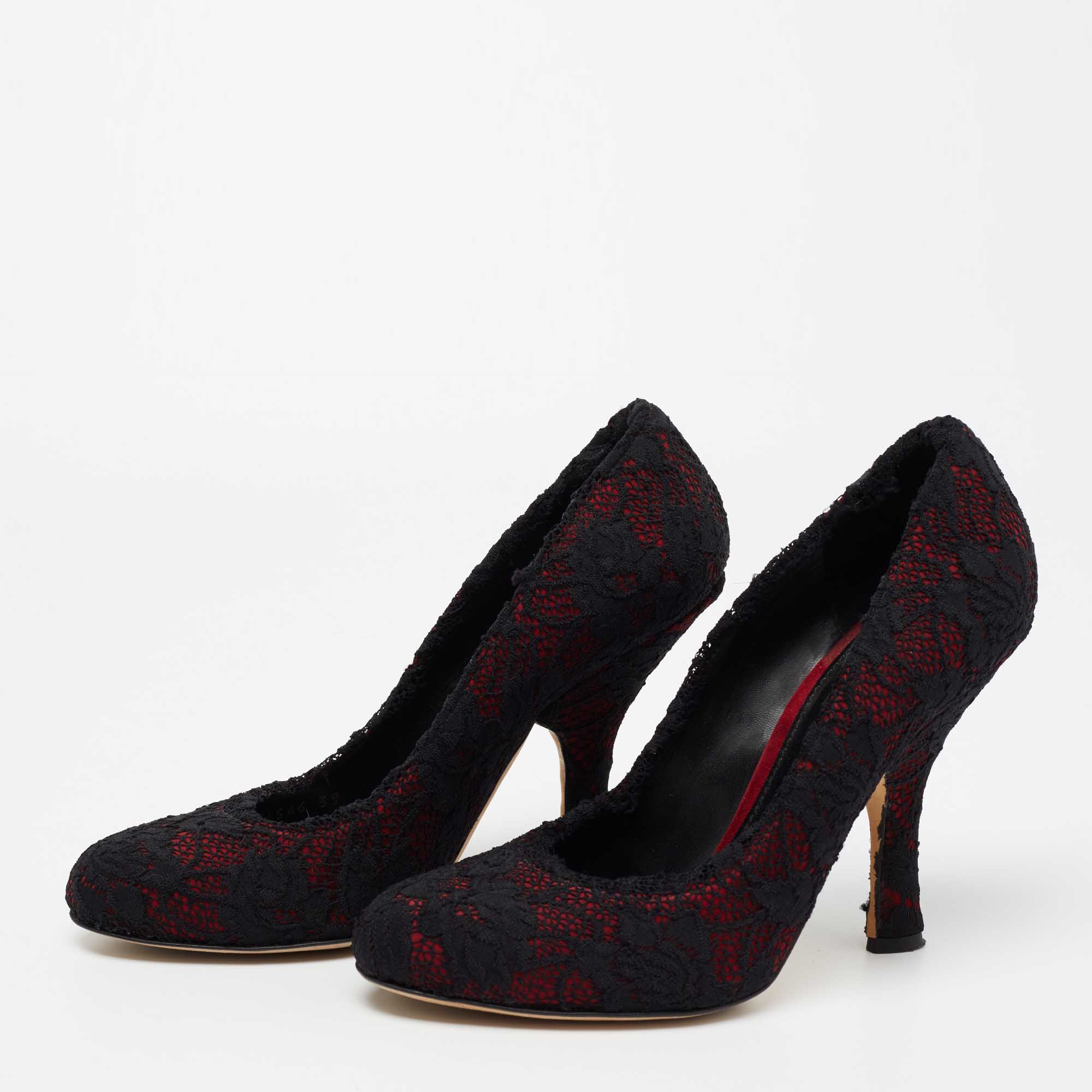 

Dolce & Gabbana Red/Black Lace And Satin Pumps Size