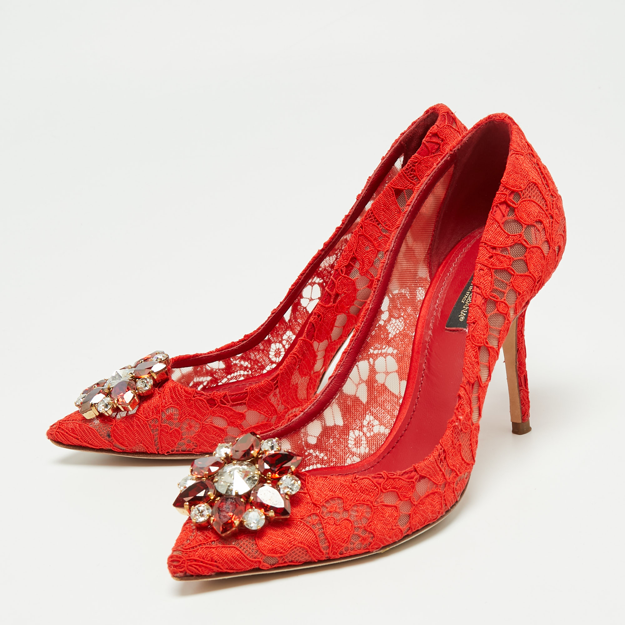 

Dolce & Gabbana Red Lace Taormina Pumps Size, Green