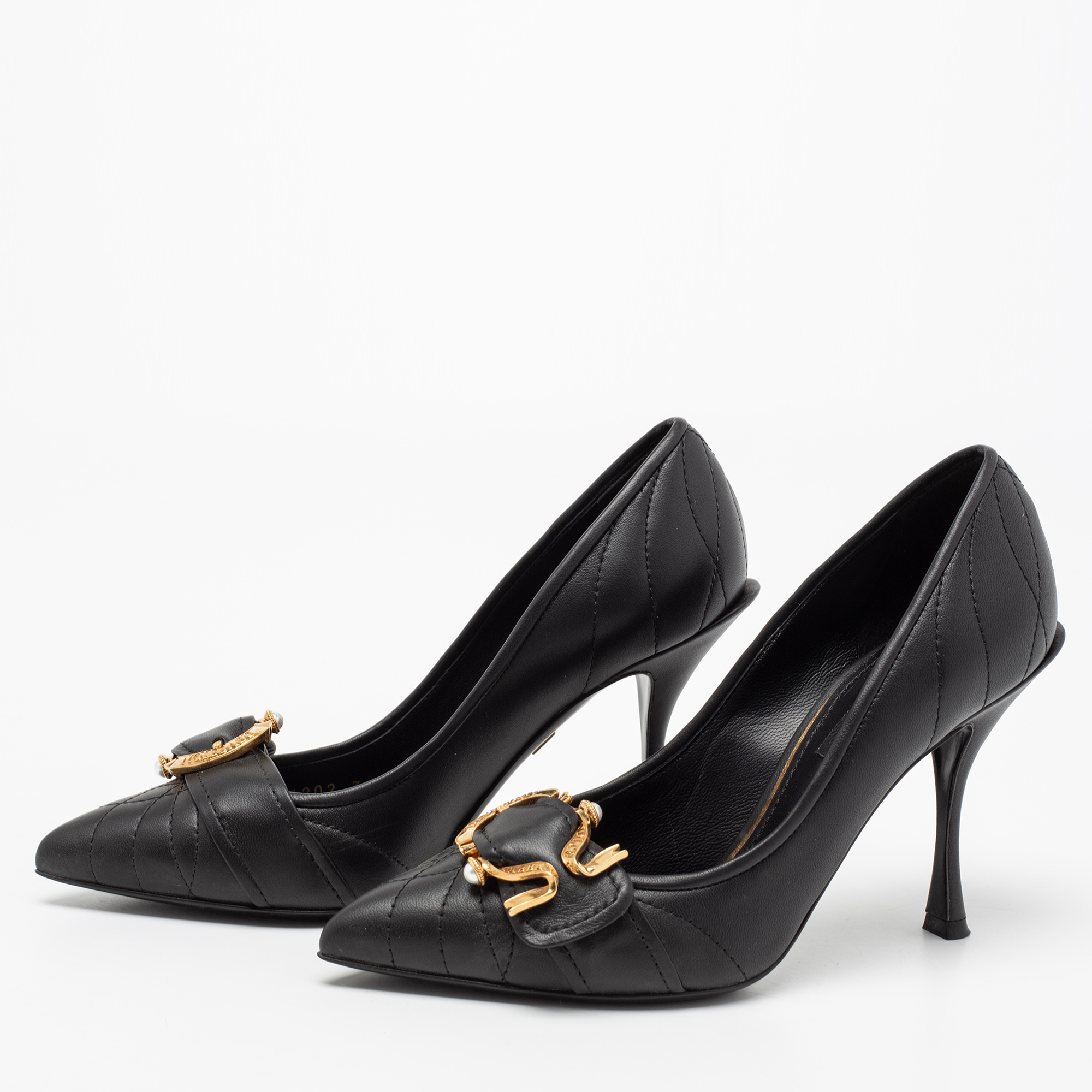 

Dolce & Gabbana Black Quilted Leather Buckle Detail Pumps Size