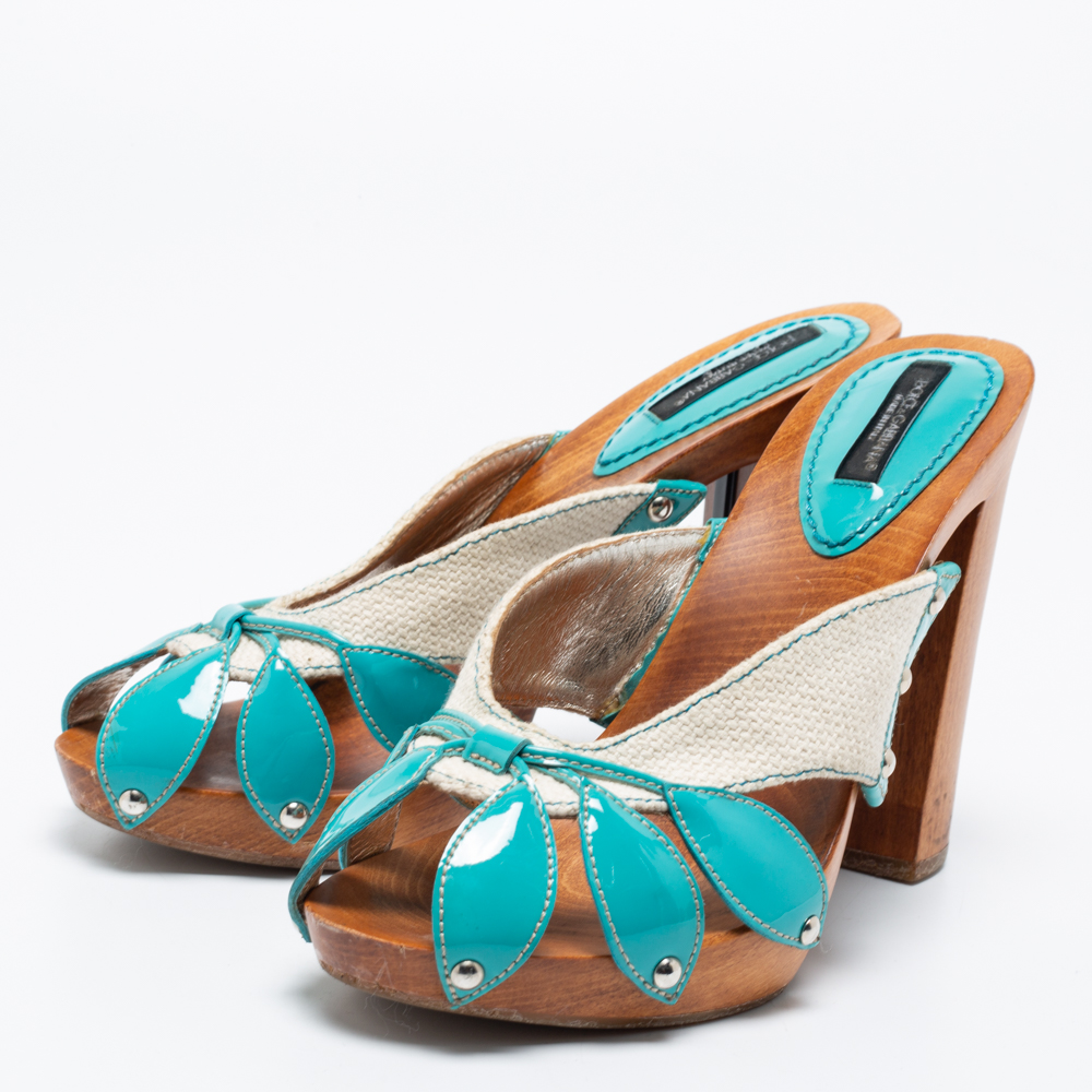 

Dolce & Gabbana Turquoise/White Patent Leather and Canvas Block Heel Mules Size