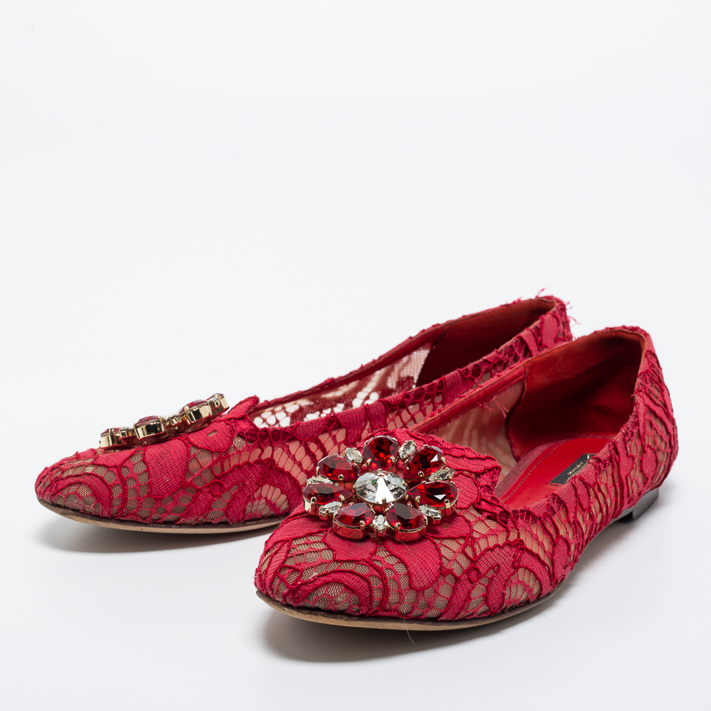 

Dolce & Gabbana Red Lace/Mesh Taormina Jeweled Embellishment Ballet Flats Size