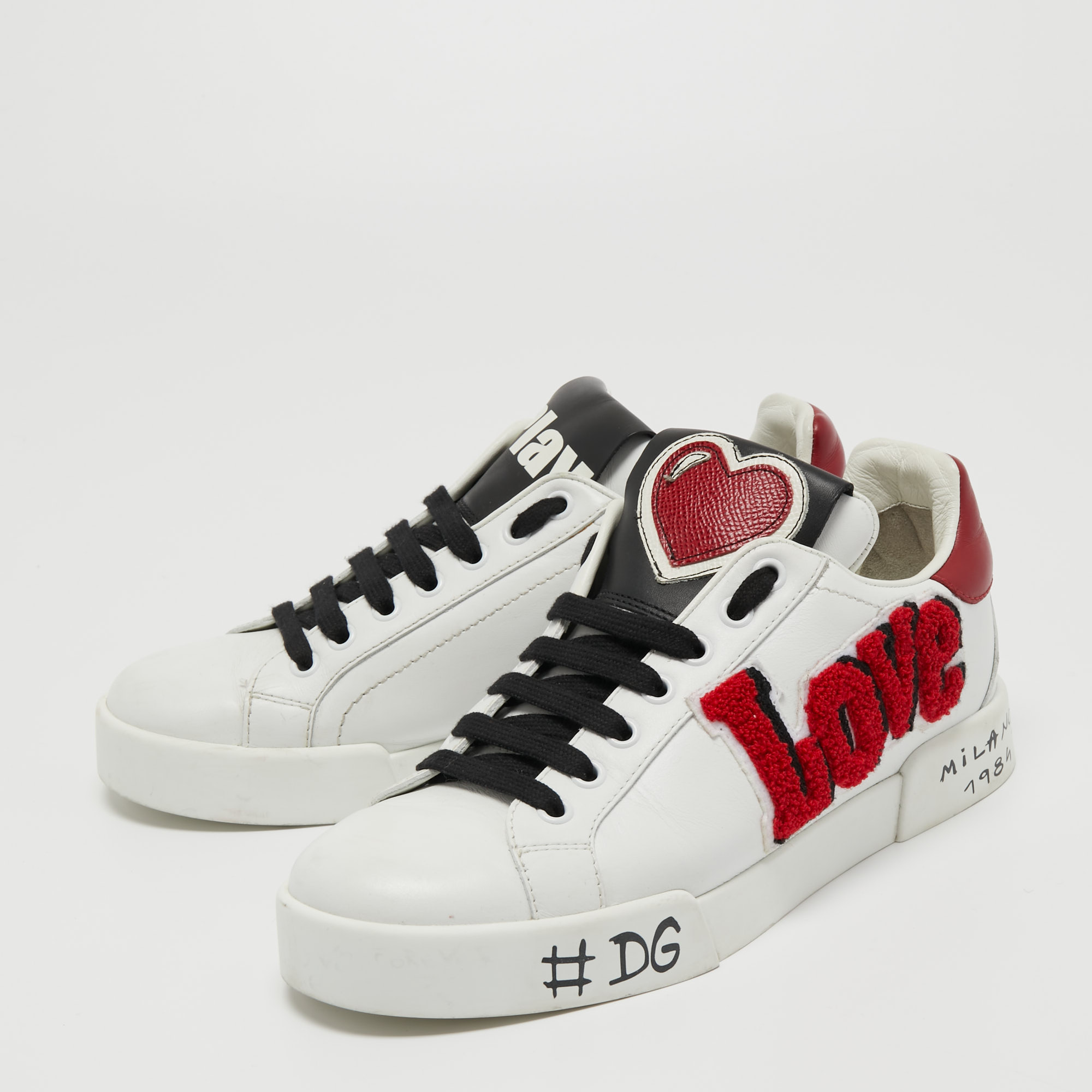 

Dolce and Gabbana White Leather Love and Graffiti Low Top Sneakers Size