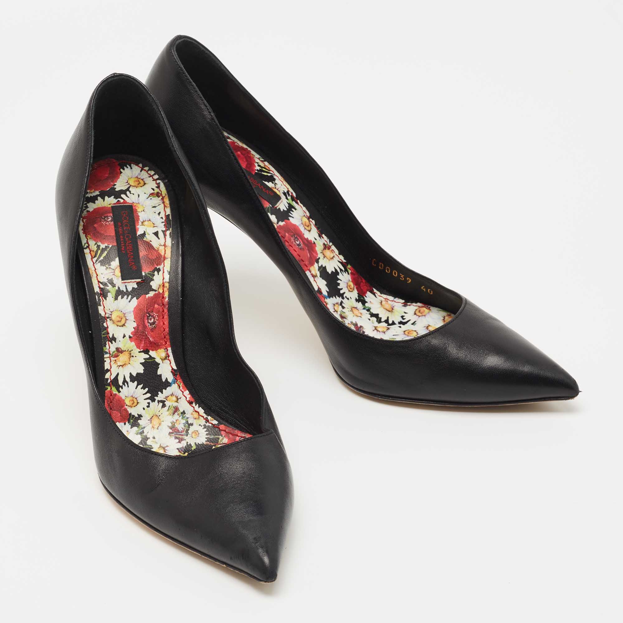 Dolce & Gabbana Black Leather Pointed Toe Pumps Size 40 