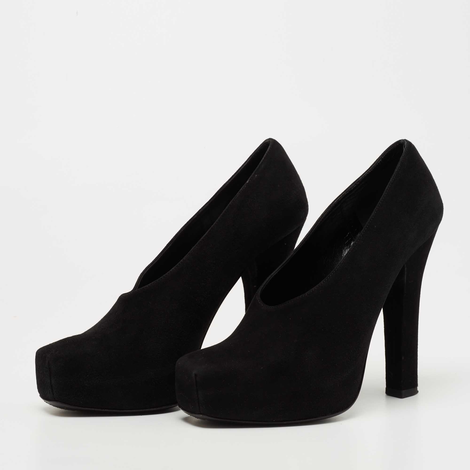 

Dolce & Gabbana Black Suede Platform Pumps Size