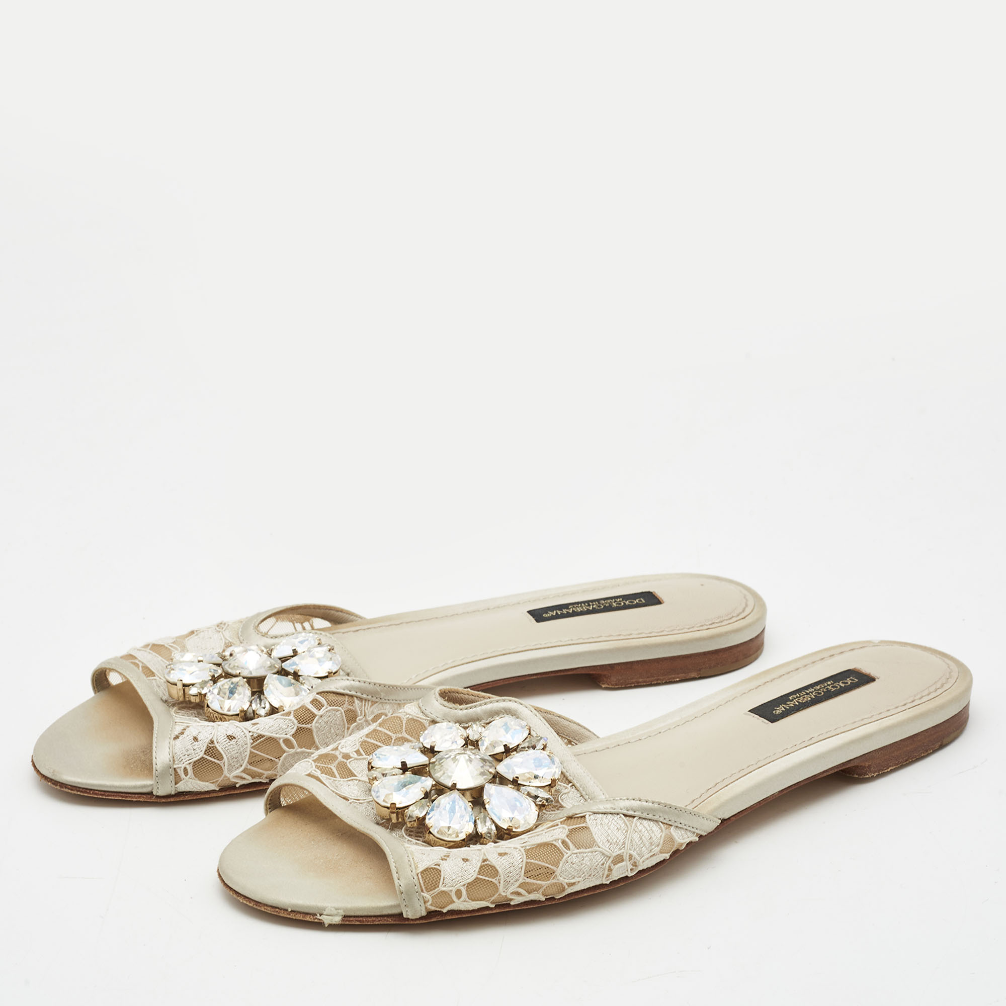

Dolce & Gabbana White/Grey Satin Crystal Embellishment Flat Slides Size