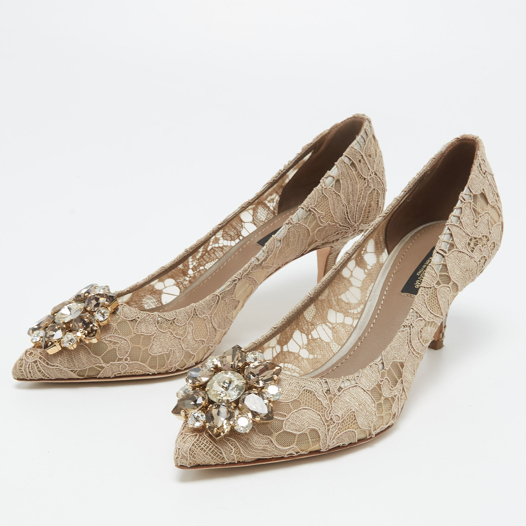 

Dolce & Gabbana Beige Lace Bellucci Pumps Size