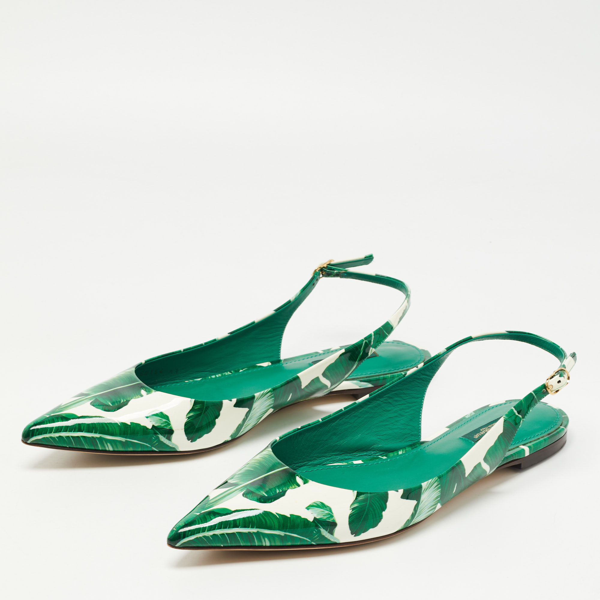 

Dolce & Gabbana Green/White Printed Patent Leather Slingback Flats Size