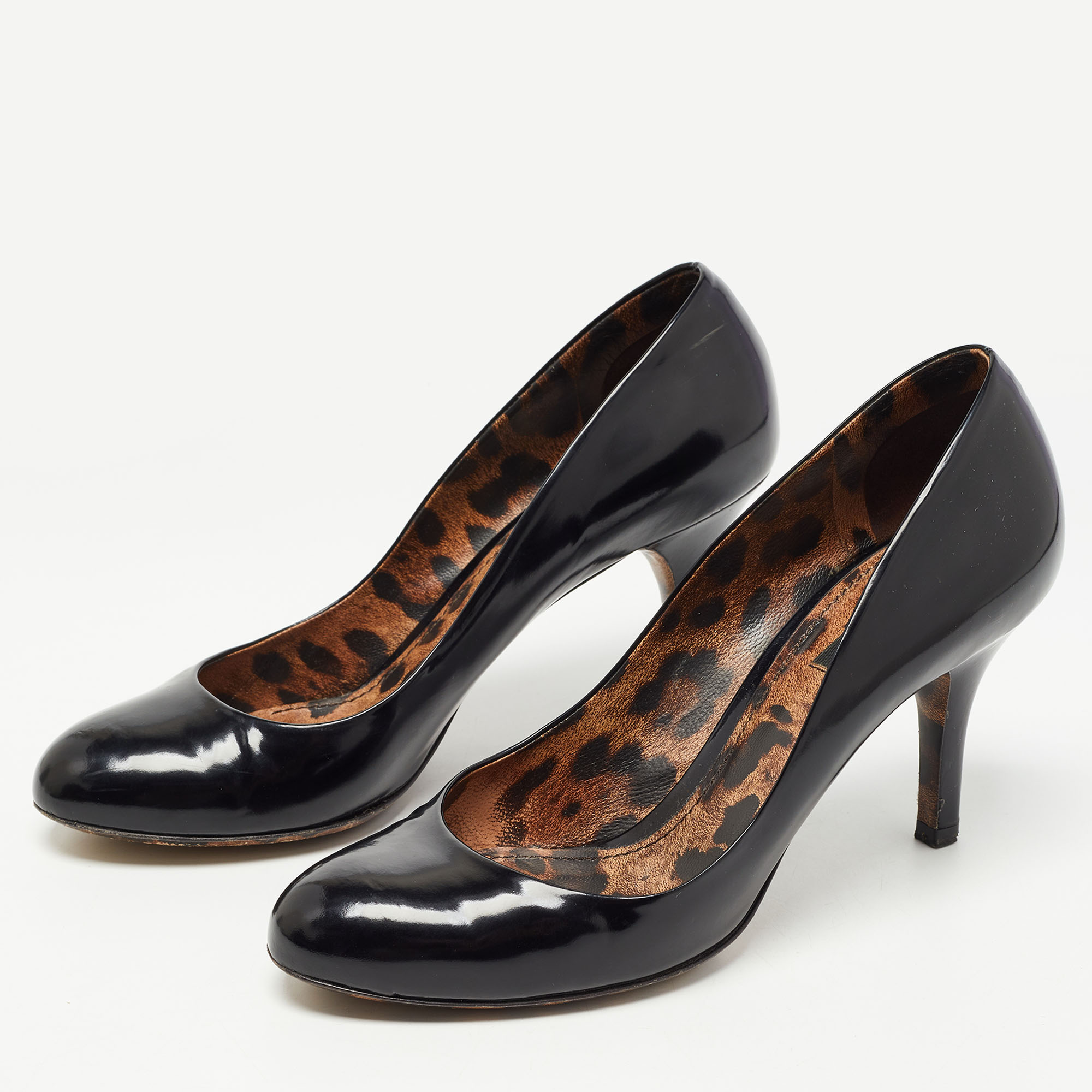 

Dolce & Gabbana Black Patent Leather Pumps Size
