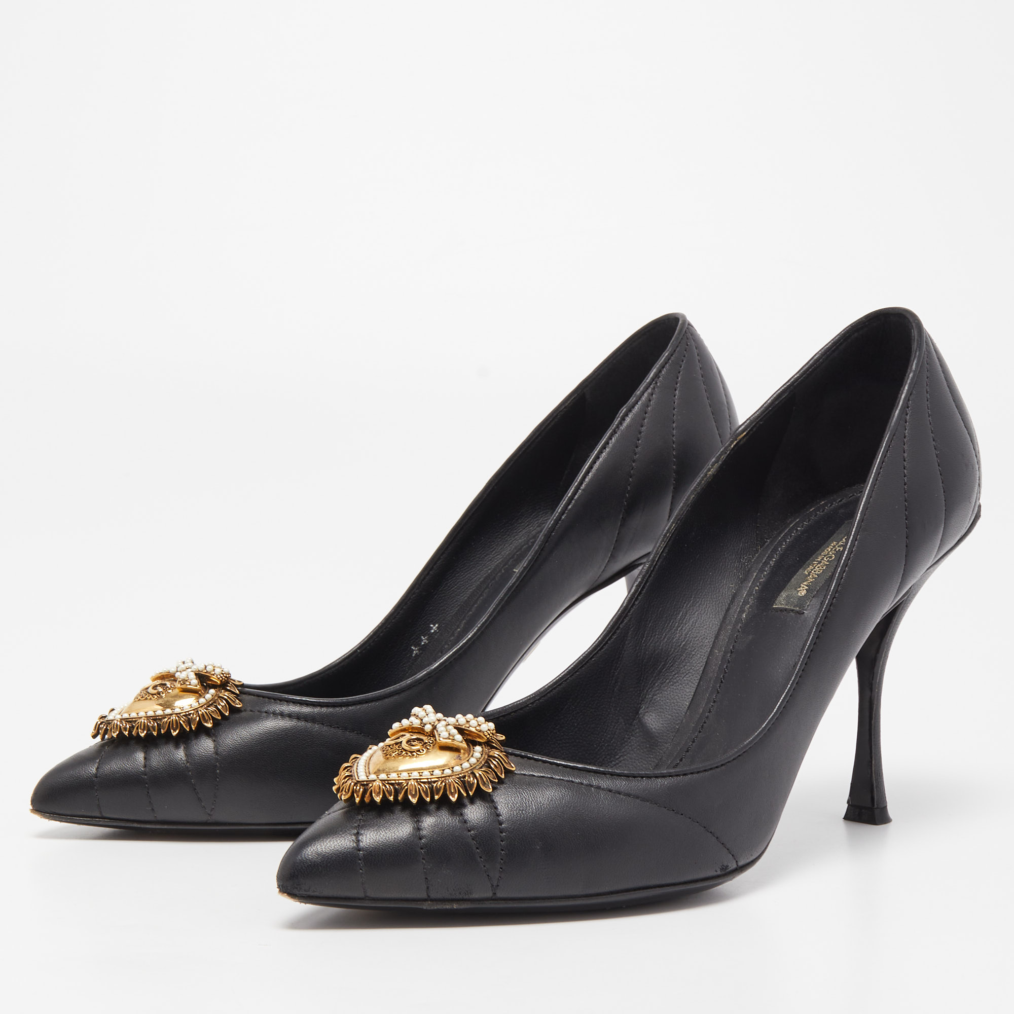 

Dolce & Gabbana Black Leather Devotion Pumps Size