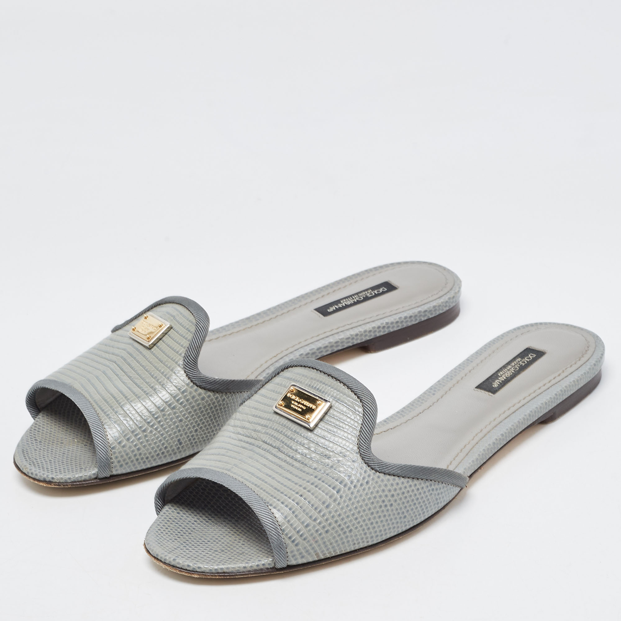 

Dolce & Gabbana Green LIzard Embossed Flat Slides Size