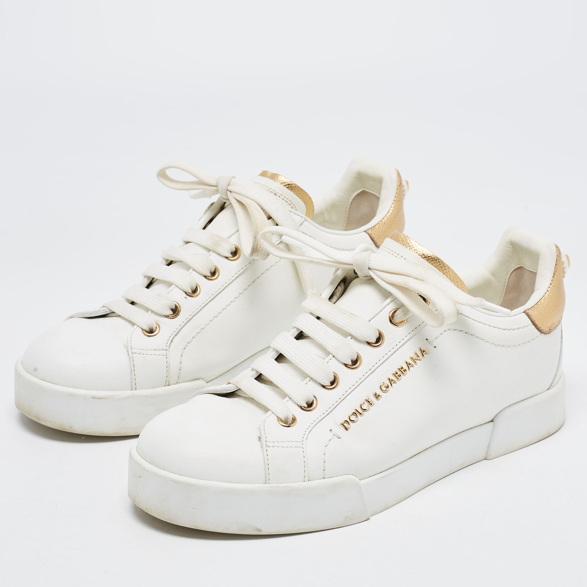 

Dolce & Gabbana White/Gold Leather Pearl Embellished Portofino Sneakers Size