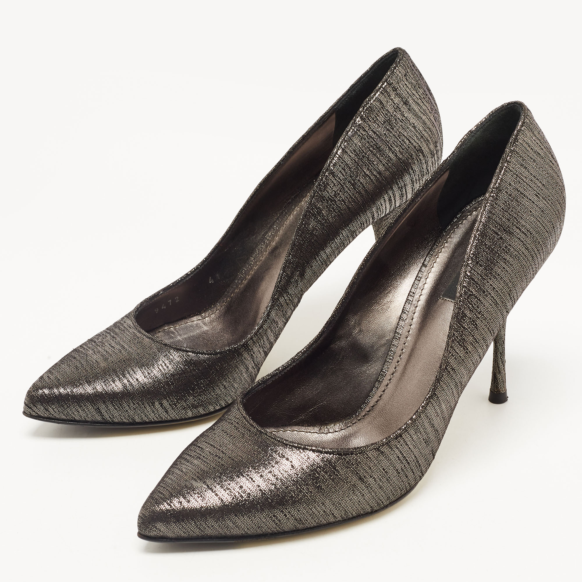 

Dolce & Gabbana Metallic Laminated Suede Pointed Toe Pumps Size