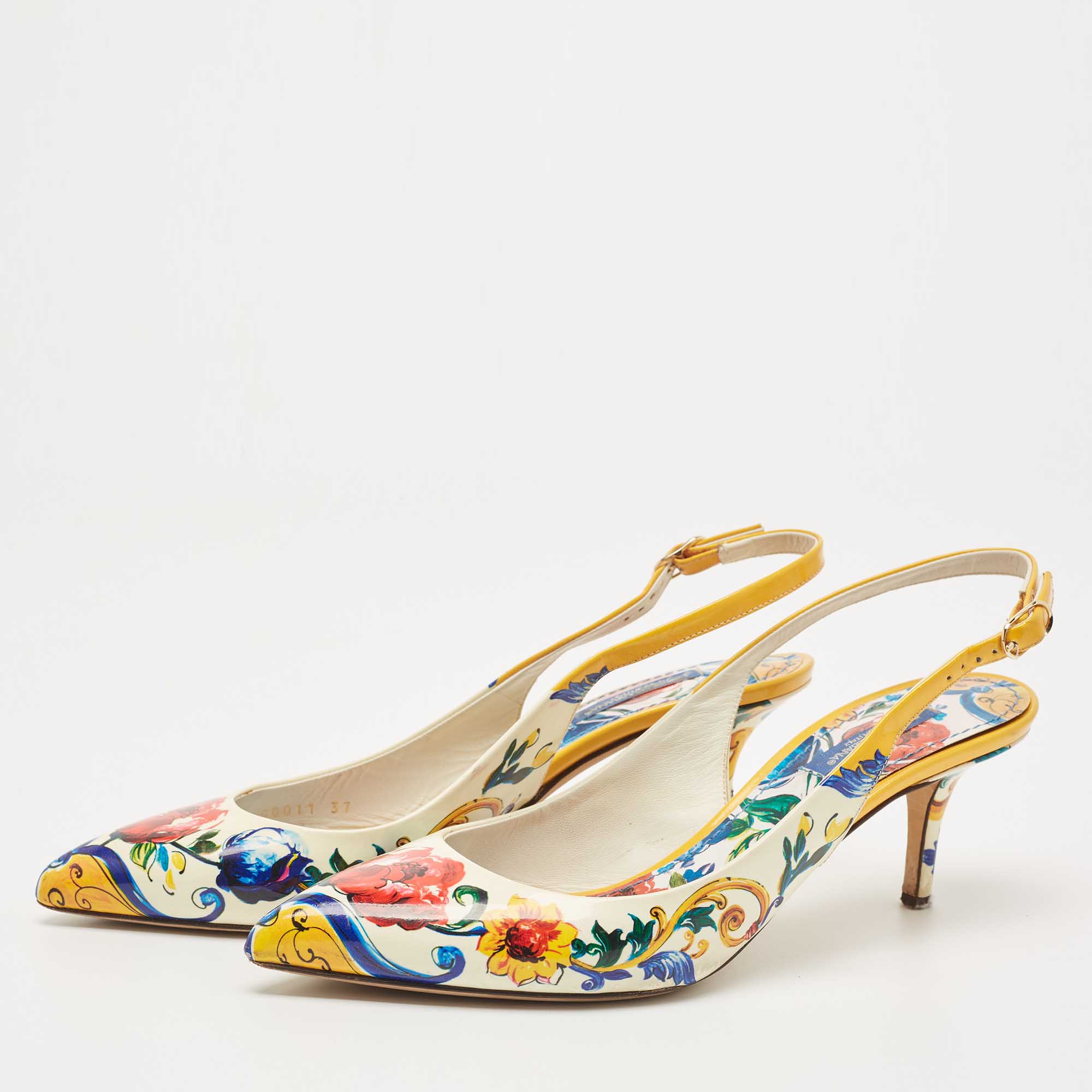 

Dolce & Gabbana Floral Print Patent Leather Slingback Sandals Size, Multicolor