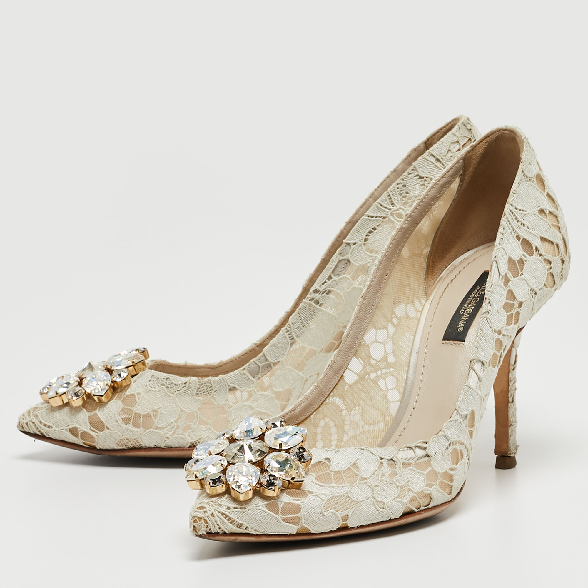 

Dolce & Gabbana Grey Lace And Satin Bellucci Pumps Size