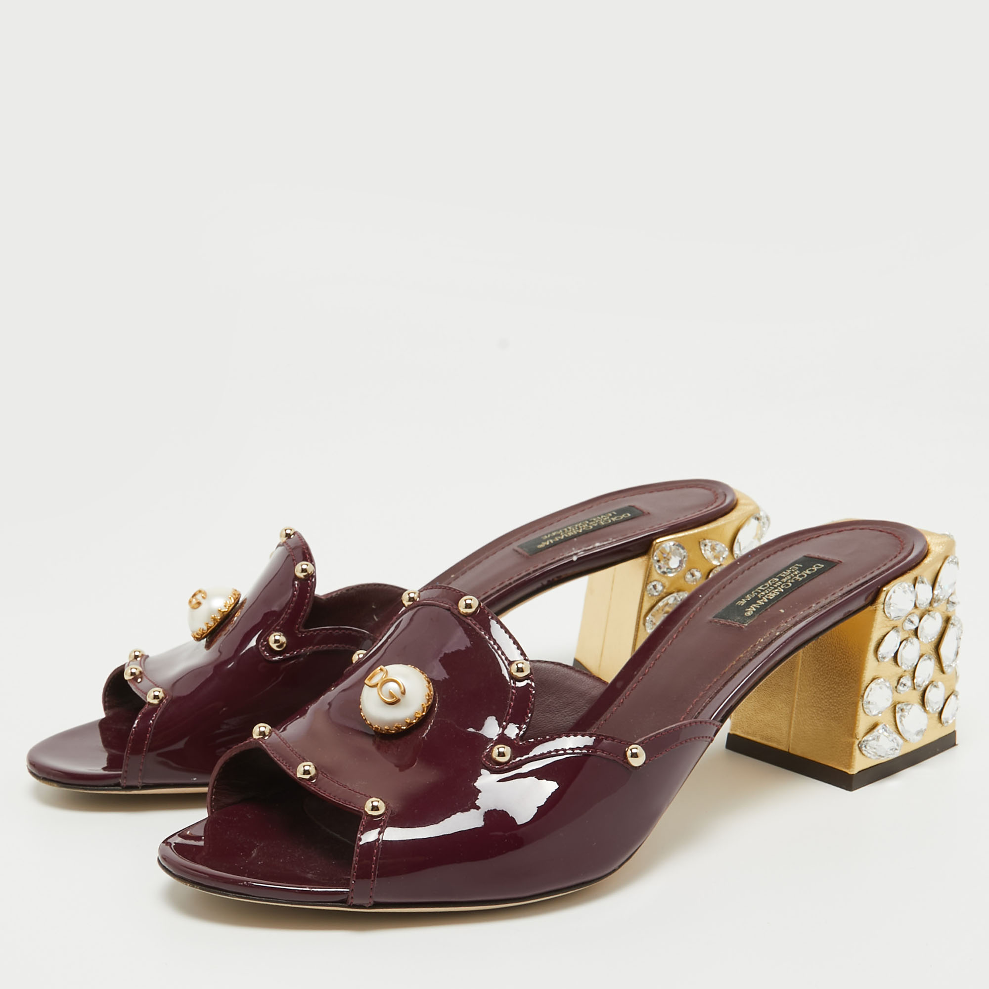 

Dolce & Gabbana Burgundy Patent Leather Crystal Embellished Slide Sandals Size