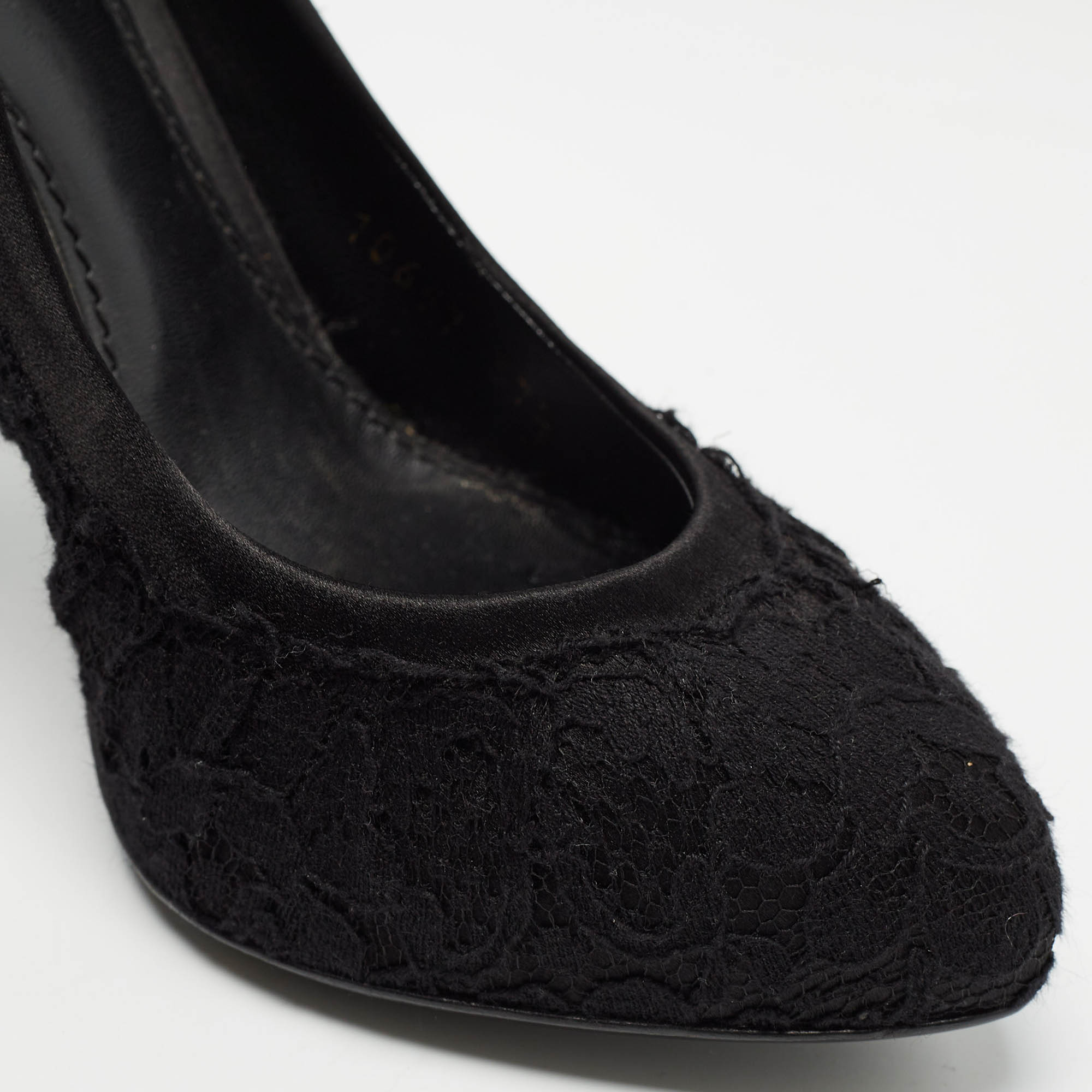 Dolce & Gabbana Black Lace and Satin Round Toe Pumps Size 37.5 